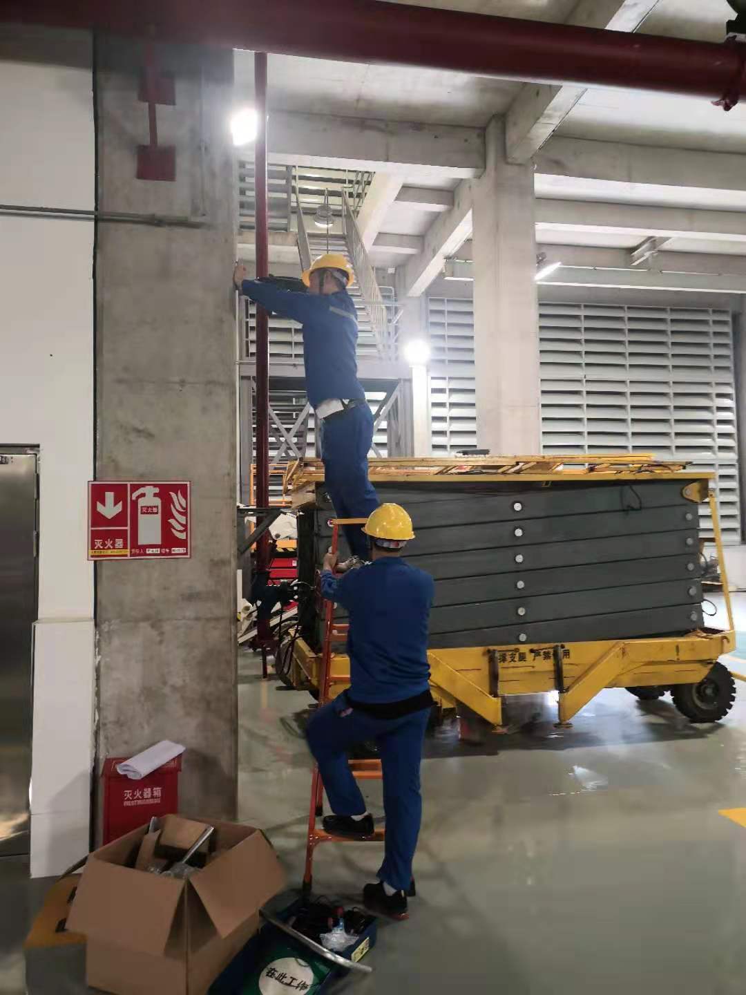 1637716963097064410.jpg 人员定位施工